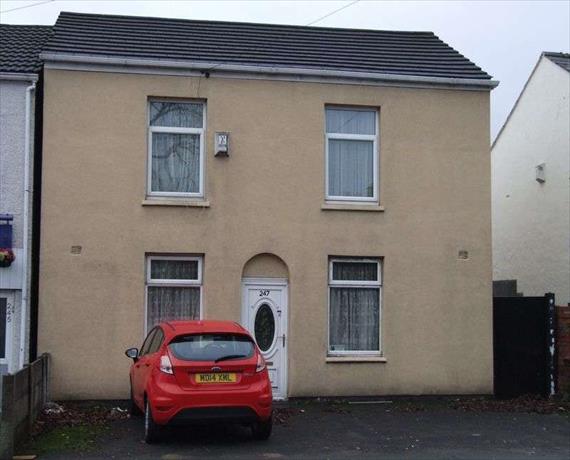 4 bedroom Detached f...